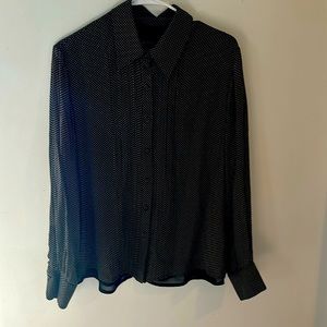 DANA Buchman  Black and White Polka Dots Blouse Size 14. EUC 100 % Silk